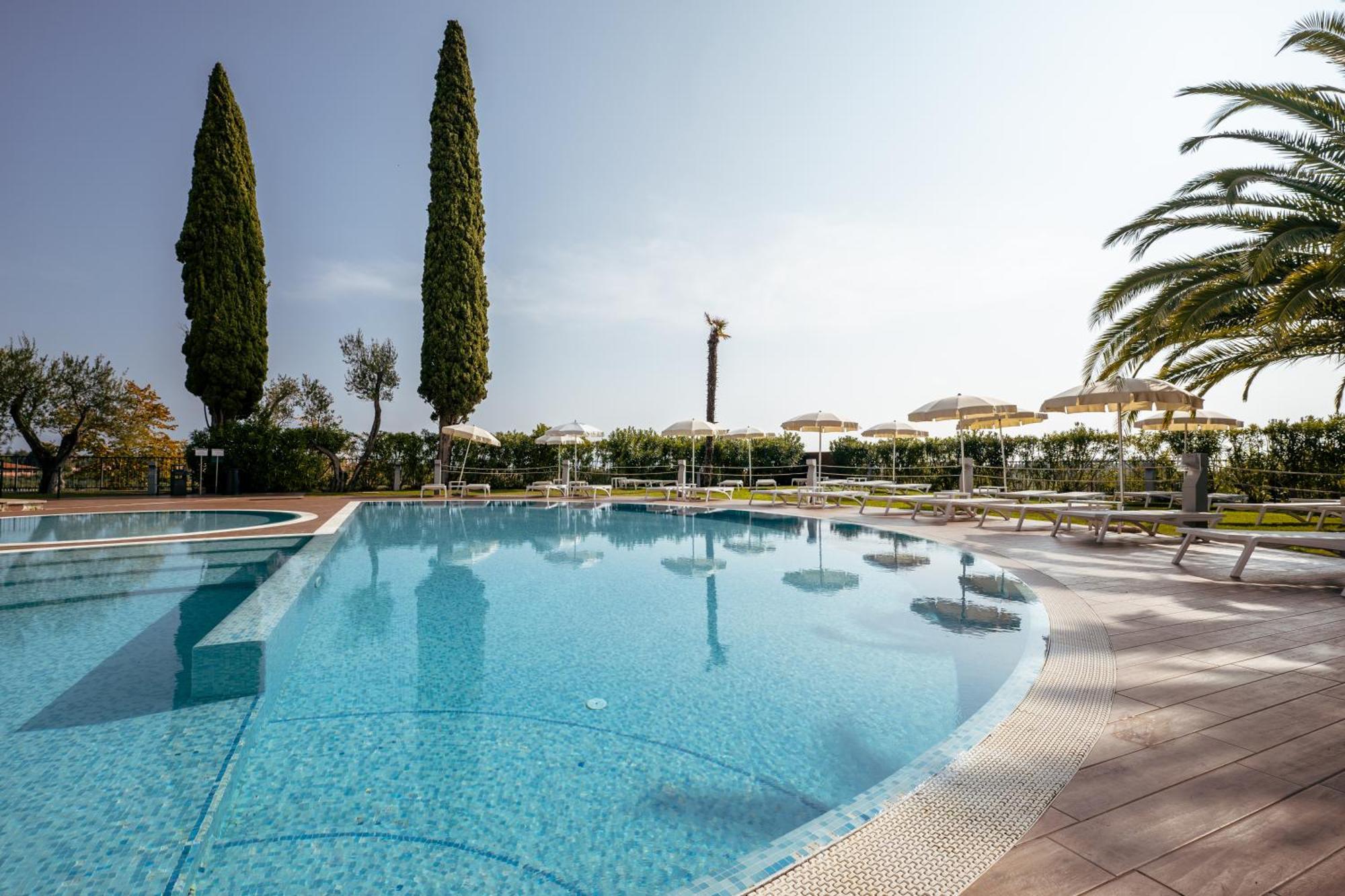 Hotel Resort Villa Luisa&Spa San Felice del Benaco Esterno foto